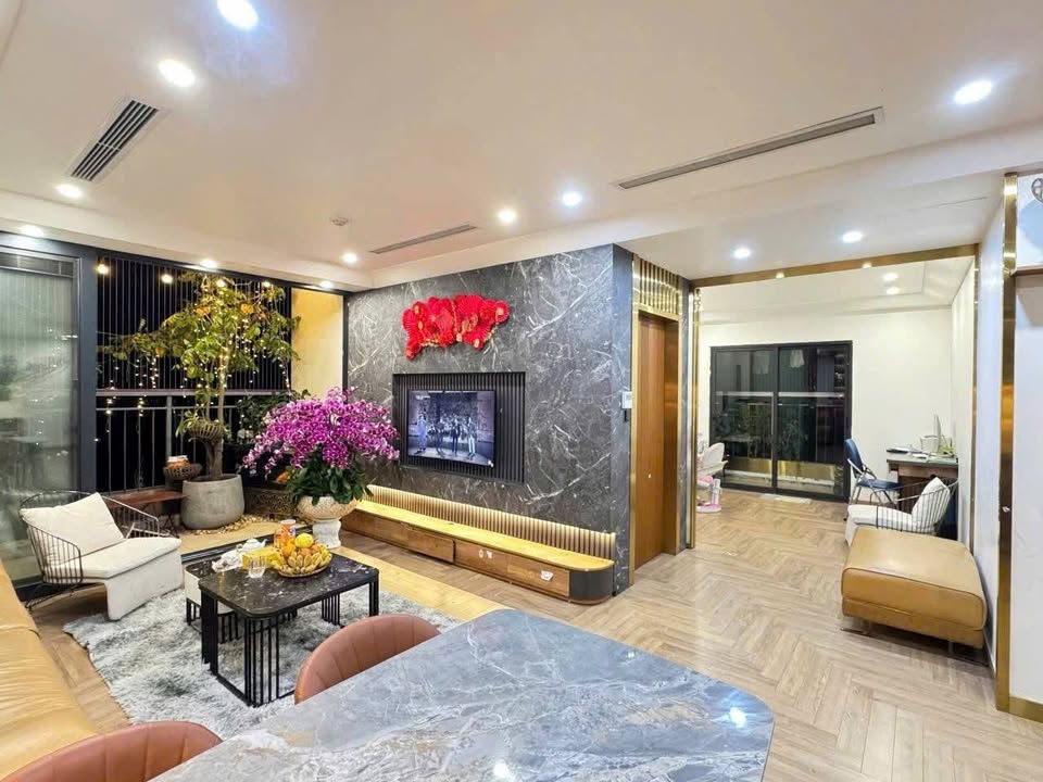 Căn hộ Hateco Hoàng Mai 107m² giá 8.3 tỷ - Bàn giao ngay, sổ đỏ vĩnh viễn!