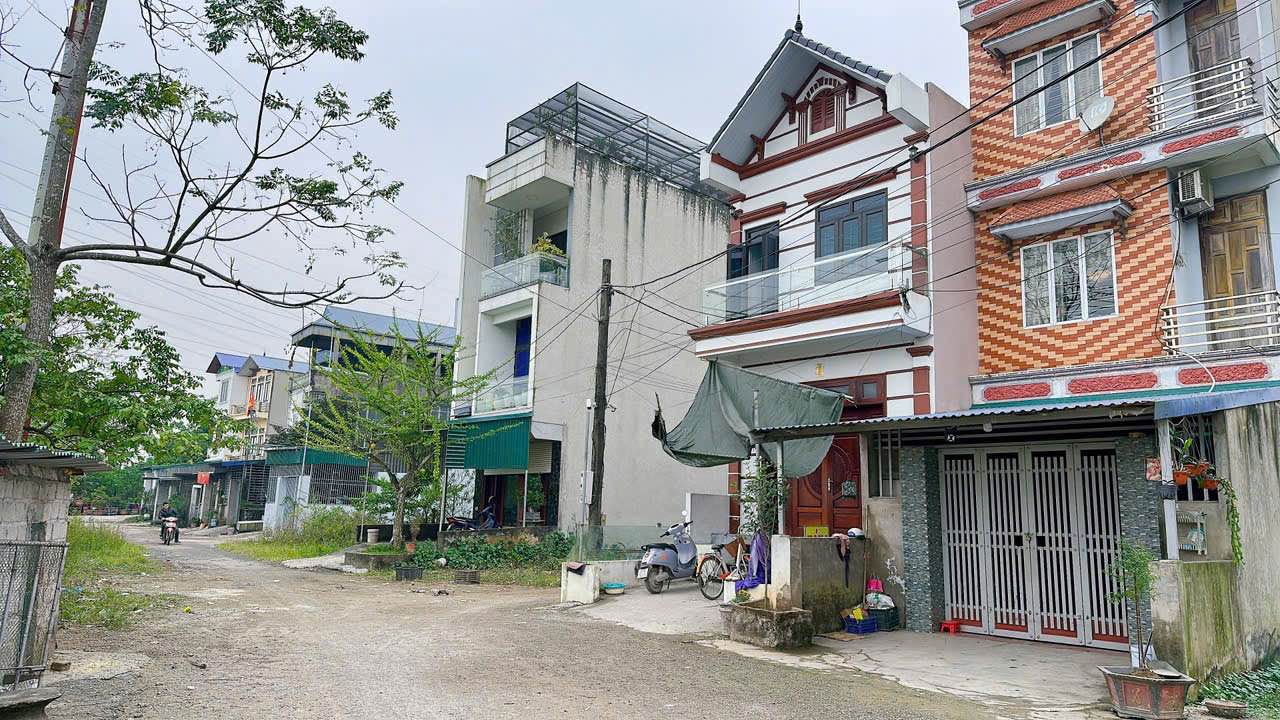 Đất nền thị trấn Chúc Sơn 90m² giá 5 tỷ - Kinh doanh thuận lợi, ô tô tránh nhau!