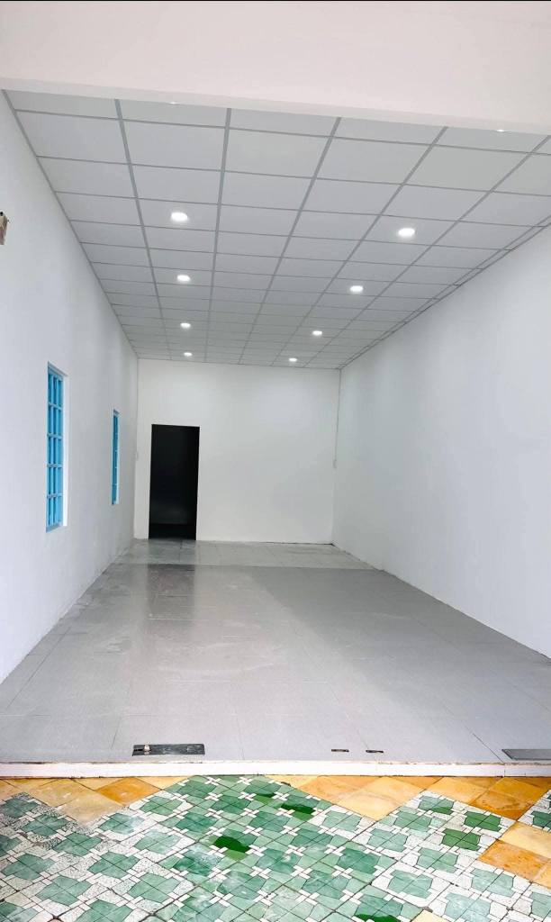 Cho thuê mặt tiền kinh doanh Trần Hưng Đạo Phan Thiết 90m² - Vị trí đắc địa, tiện lợi!