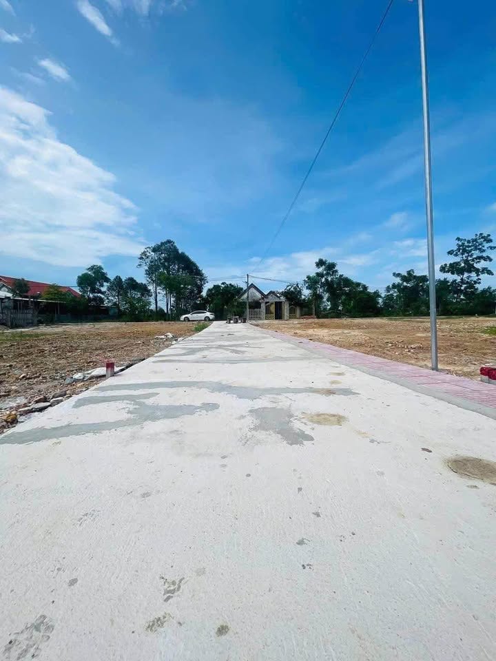 Đất Vinh An Phú Vang 130m² giá 300 triệu - Gần đường 36m ra biển!