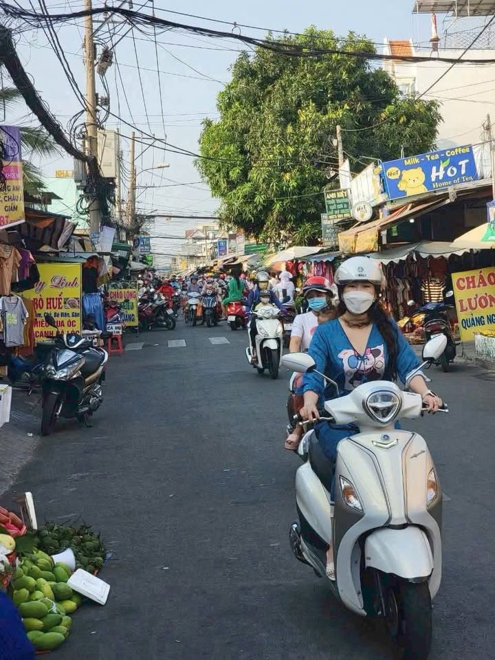 Nhà mặt tiền đường Hồ Văn Long, Bình Tân 140m² giá 12 tỷ - Kinh doanh sầm uất!