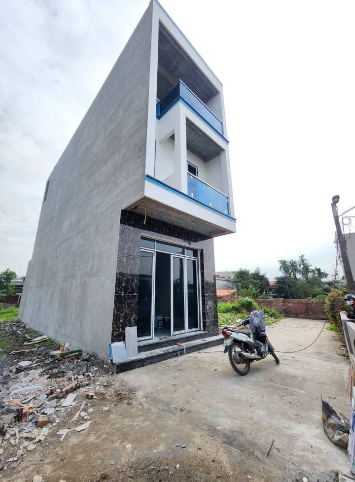 Nhà 3 tầng 4 phòng ngủ tại Bắc Sơn, An Dương giá 2.2 tỷ - Sẵn sàng vào ở!