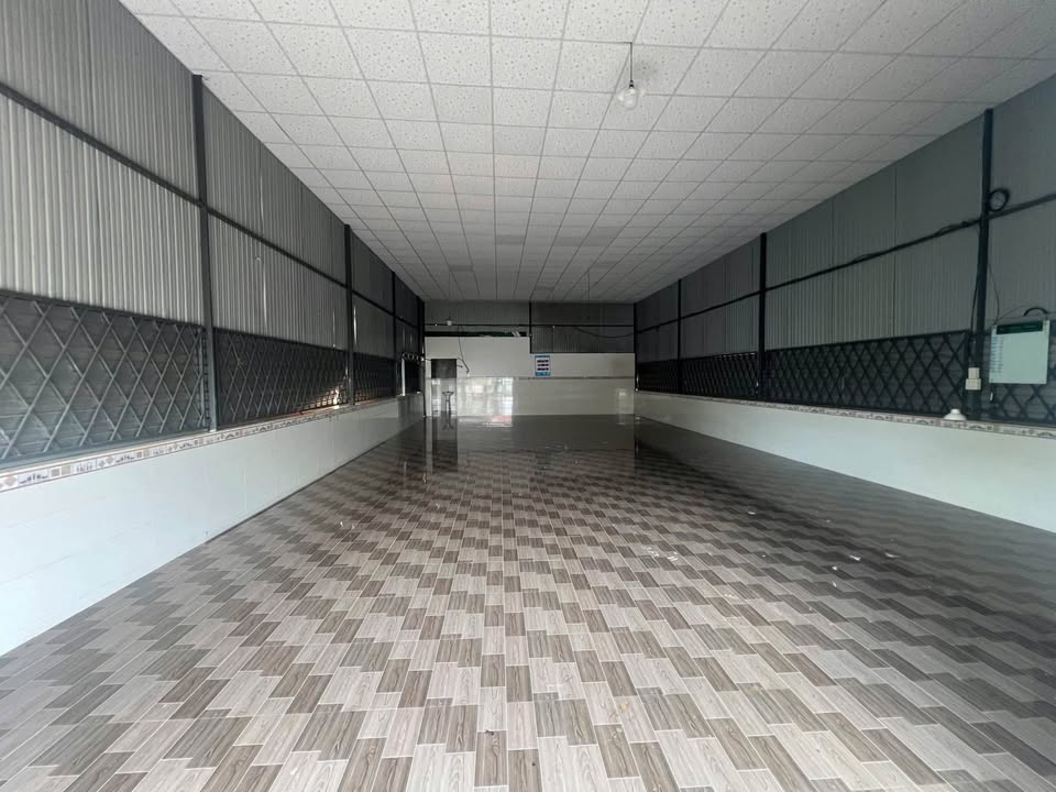 Cho thuê mặt bằng Bùi Thị Xuân 180m² giá 8 triệu - Kinh doanh tự do!