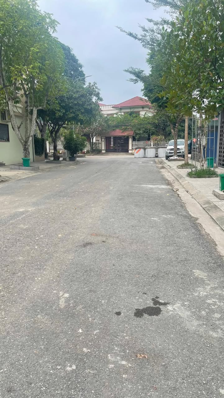 Đất thổ cư 136m² khu phố 9 Gia Sàng - Sổ đỏ chính chủ, giá 4.963 tỷ!