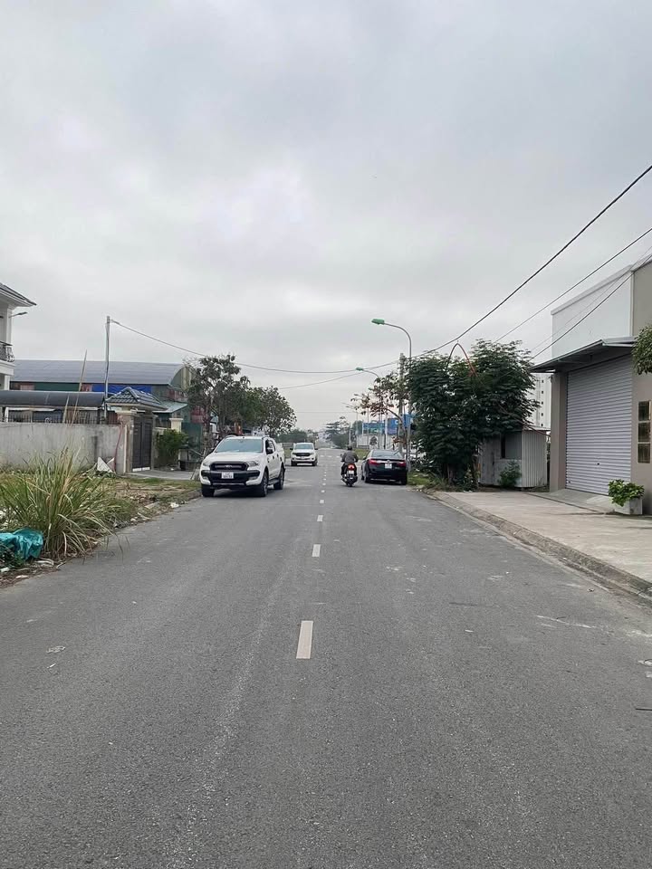 Warehouse Hạ Long 375m² giá 13.125 tỷ - Dòng tiền ổn định từ hợp đồng thuê!