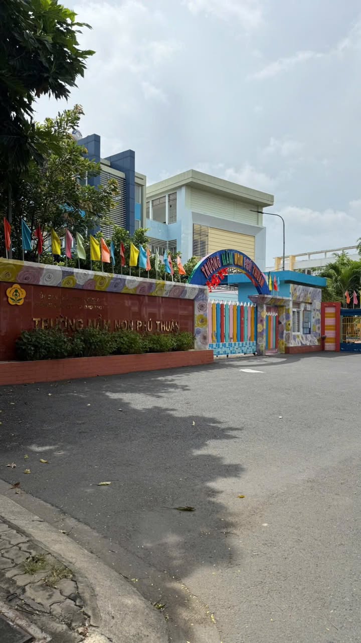 Nhà góc 2 mặt tiền KDC Phú Thuận Q7, 145m² giá 17 tỷ - Cơ hội đầu tư sinh lời!