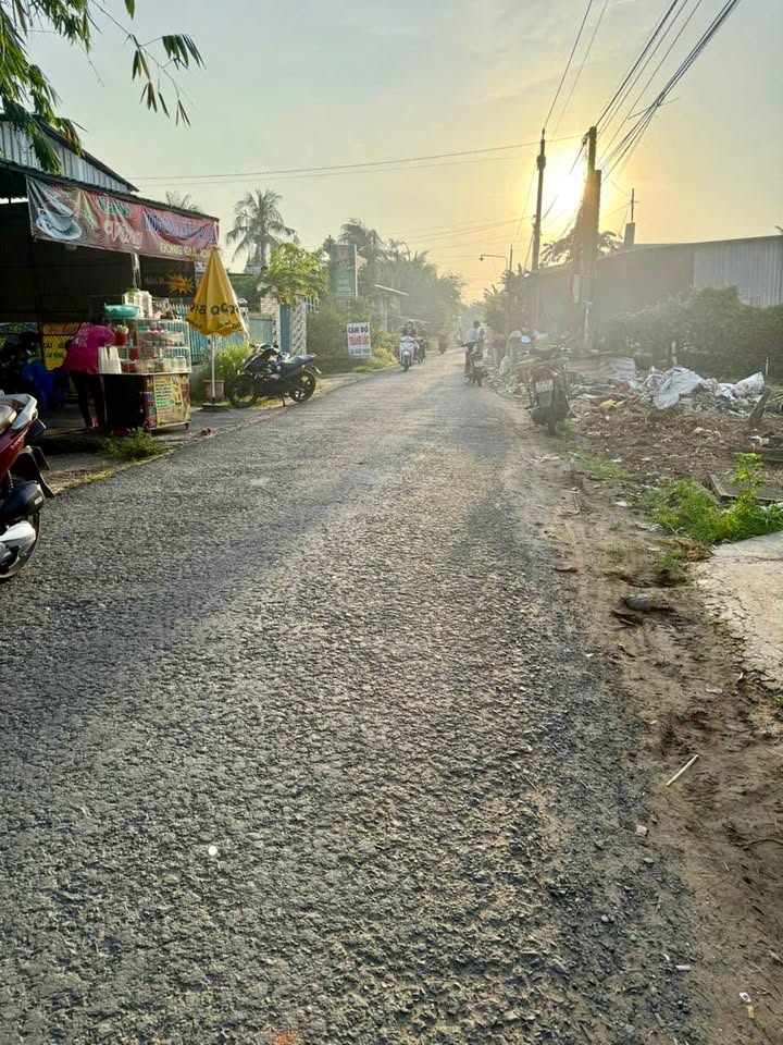 Đất nền Hòa Phú, Long Hồ 245m² giá 1.8 tỷ - Tiềm năng kinh doanh lớn!