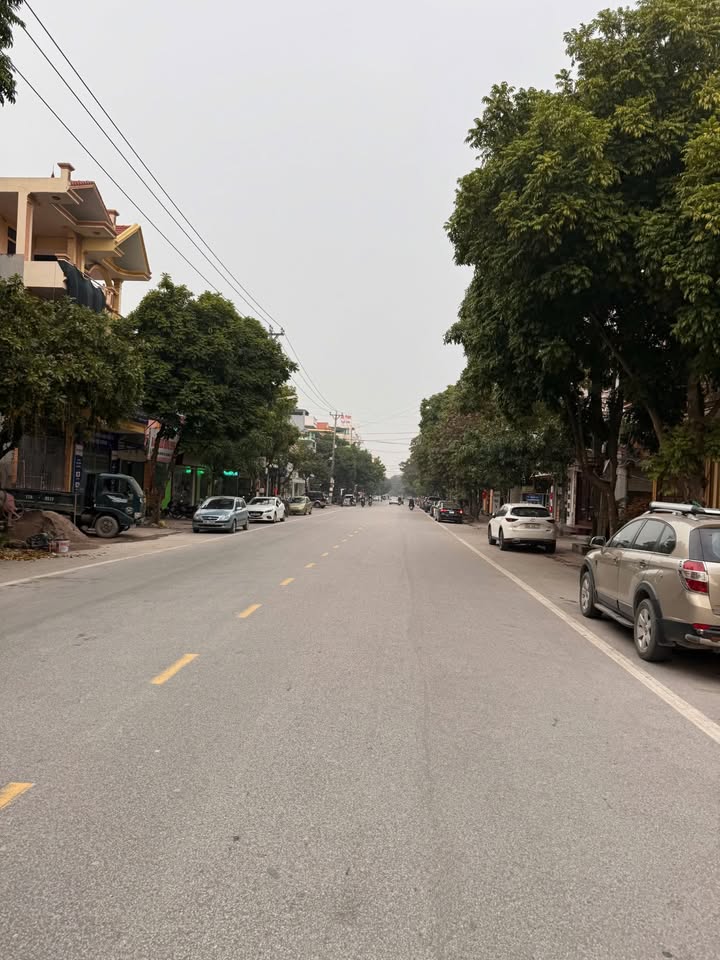 Nhà kinh doanh 1 tầng mặt tiền Nguyễn Văn Cừ, Ninh Bình 63.9m² giá 7 tỷ - Đầu tư sinh lời ngay!