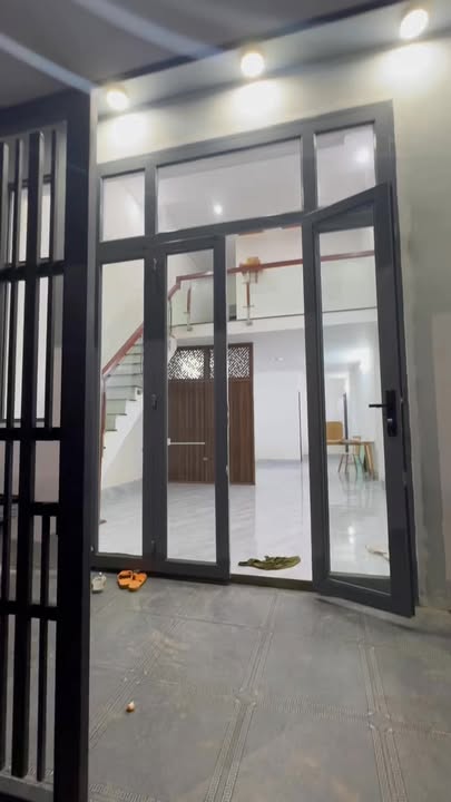 Nhà riêng Âu Cơ, Phường Bùi Thị Xuân, 61.5m² giá 1 tỷ - Vị trí thuận tiện!