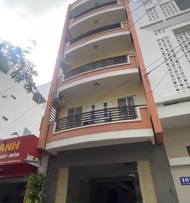 Nhà cho thuê mặt đường Lãn Ông Nha Trang 6 tầng - Gần biển chỉ 300m!