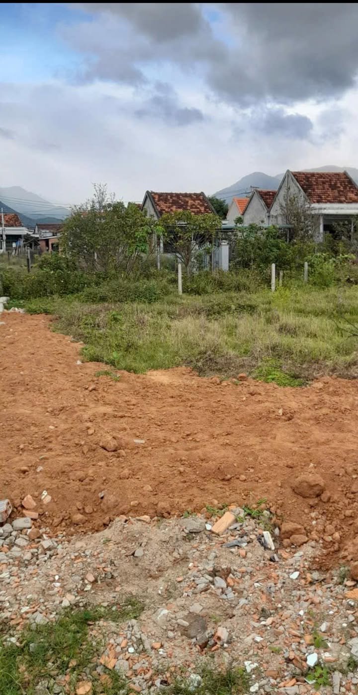 Đất thổ cư Vạn Phú 103m² giá 800 triệu - Cơ hội đầu tư tuyệt vời!