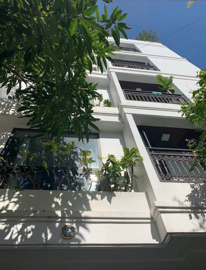 Tòa căn hộ 6 tầng đường Mỹ Đa Đông 12, Đà Nẵng - Doanh thu 130 triệu/tháng!