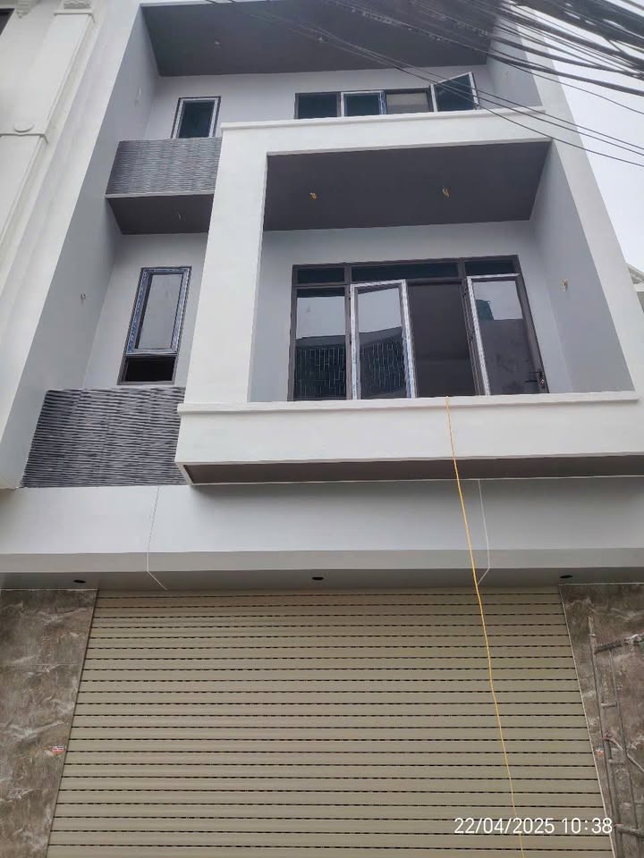 Nhà 3 tầng mới xây tại ngõ Mỹ Xá, Nam Định - Giá chỉ 3.12 tỷ