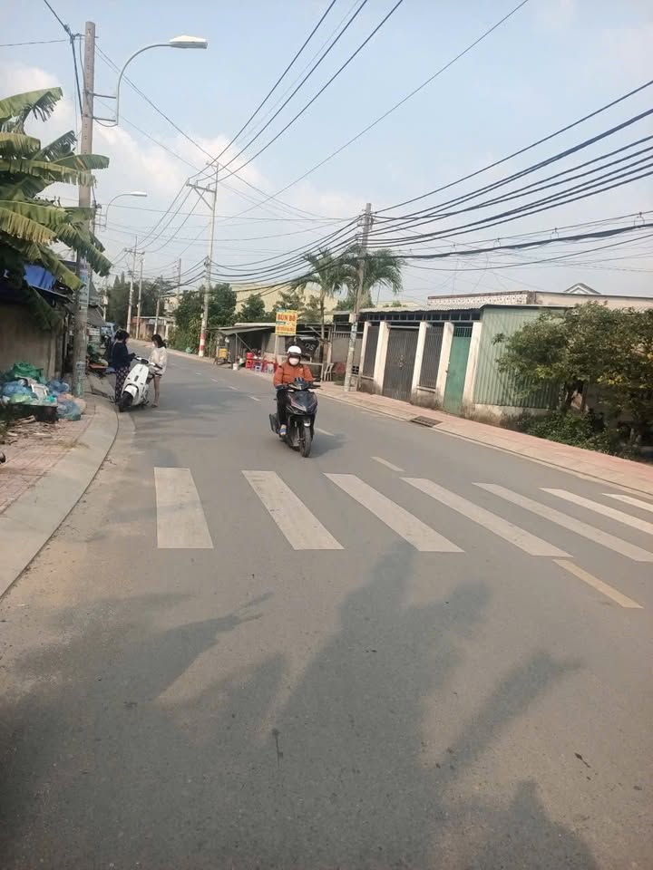 Đất nền xã Xuân Thới Sơn, Hóc Môn 90m² giá 3.5 tỷ - Vị trí đắc địa sầm uất!