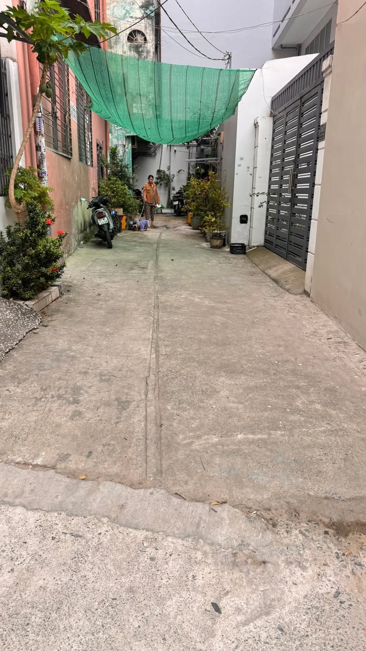 Nhà riêng Lũy Bán Bích, Tân Phú 81.6m² giá 8 tỷ - Xe hơi vào tận nhà!