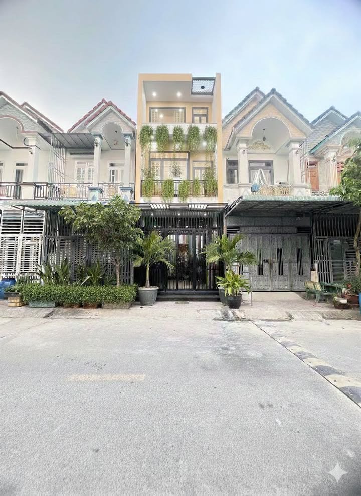 Nhà 1 trệt 2 lầu KDC An Phú, Thuận An, Bình Dương, 60m², giá 3.95 tỷ - Full nội thất, sẵn sàng ở ngay!