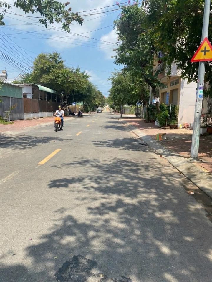 Nhà phố Thích Thiện Chiếu, Long Tâm, 130m² giá 3.2 tỷ - Sẵn sàng vào ở!