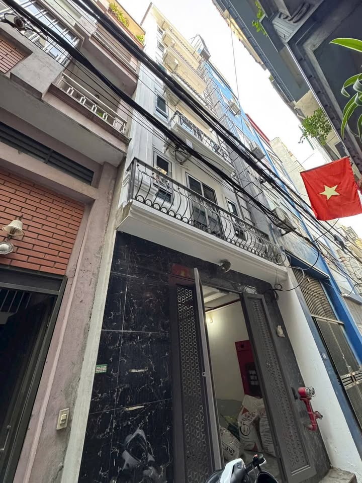 Căn hộ CcMN Triều Khúc 70m² giá đầu tư - Cần bán gấp!