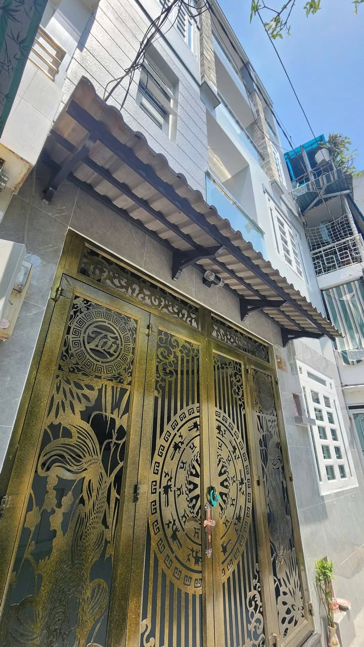 Nhà 4 tầng Nhiêu Tứ, Phú Nhuận 37.2m² giá 7 tỷ - Đầu tư an toàn, vị trí đắc địa!