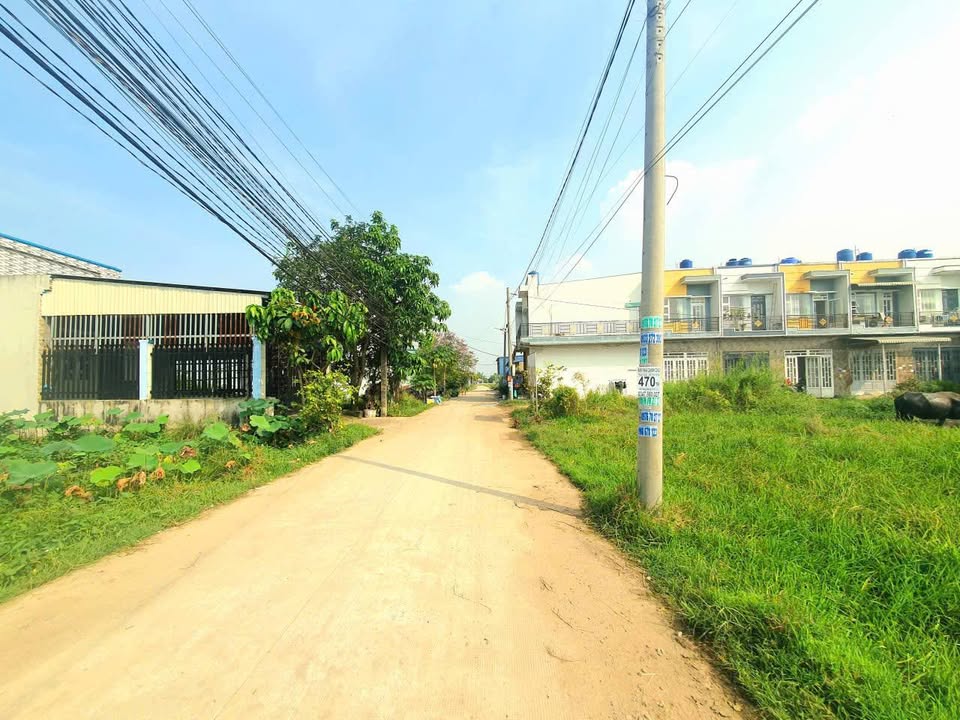 Nhà cấp 4 180m² tại Đức Hòa Đông, giá 1.63 tỷ - Sẵn sàng vào ở ngay!