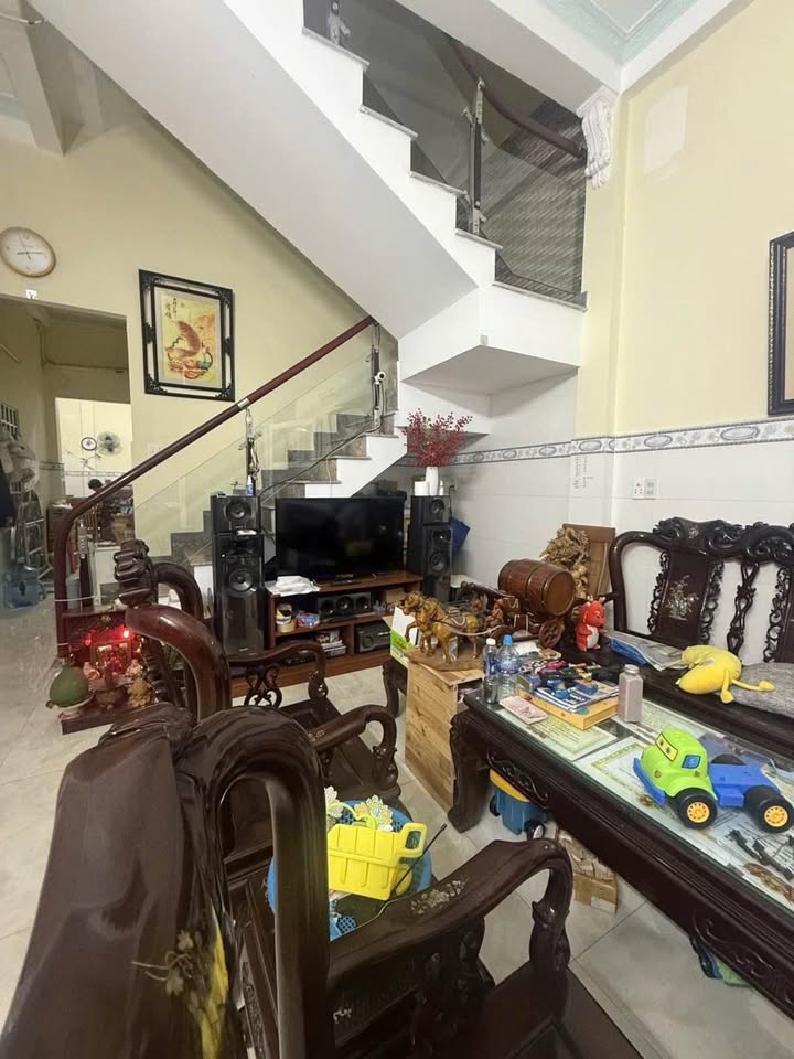 Nhà 3 tầng An Hải Đông 100m² giá nhỉnh 9 tỷ - Ô tô tránh nhau thoải mái!