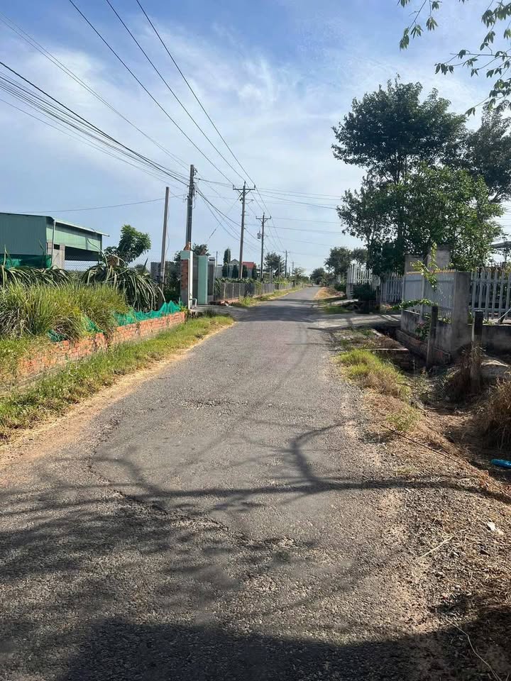 Đất nền 700m² mặt tiền nhựa khu dân cư Hàm Thạnh - Giá chỉ 1.2 tỷ