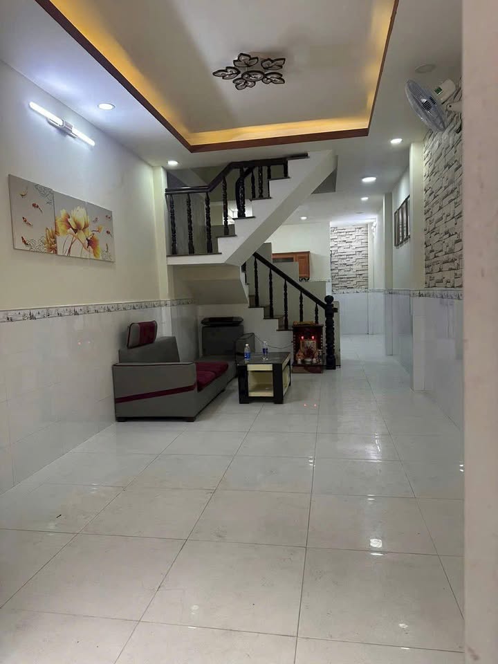 Nhà phố Gò Vấp 42m² giá 5.2 tỷ - Hẻm thông thoáng, sẵn sàng ở ngay!