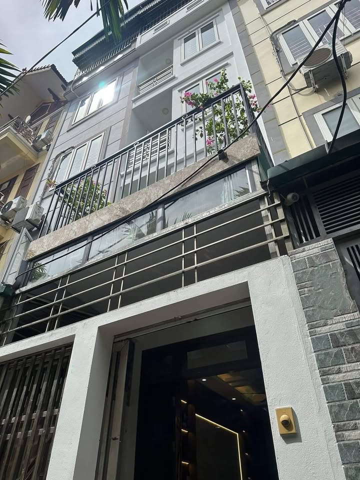 Nhà Xuân Đỉnh 55m² 5 tầng giá thỏa thuận - Ô tô vào nhà, kinh doanh tốt!