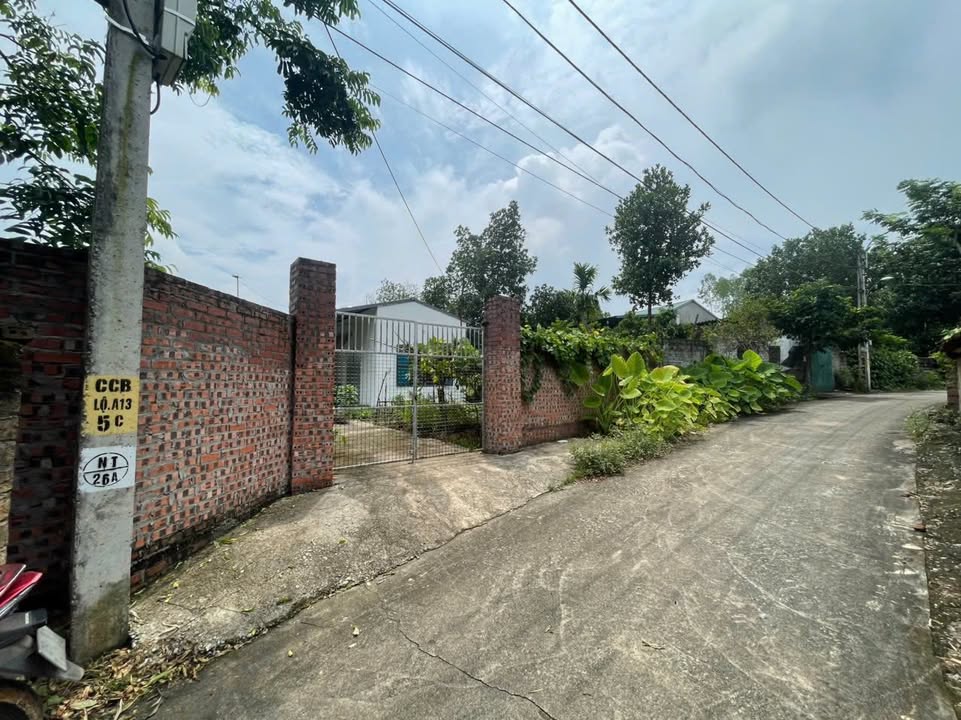 Đất thổ cư 624m² tại Thôn Nượng Tụ, Ba Vì, giá chỉ 2 tỷ - Nhà ở ngay!