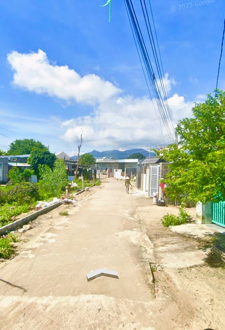 Lô đất 2 mặt tiền Cam Ranh 378m² - Full thổ cư, giá tốt!