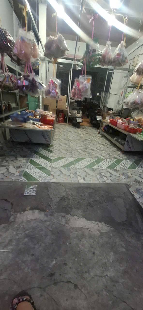 Bán nhà mặt tiền kinh doanh Bình Hòa 90m² giá 4 tỷ - Cơ hội hiếm có trước Tết!