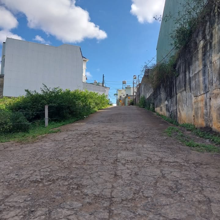 Đất nền Hẻm 205 Lê Đại Hành, Phường Thống Nhất, 334m² - Giá tốt nhanh chóng 1.8 tỷ!