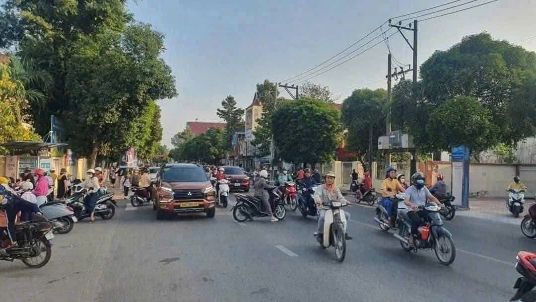 Nhà mặt tiền Nguyễn An Ninh Dĩ An 194m² giá rẻ - Kinh doanh đắc địa!