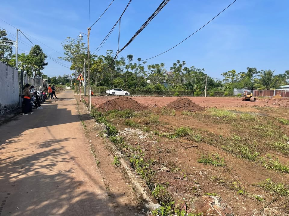 Đất thổ cư Bàu Trâm, Long Khánh 108m² giá 730 triệu - Đường bê tông, khu dân cư an ninh!