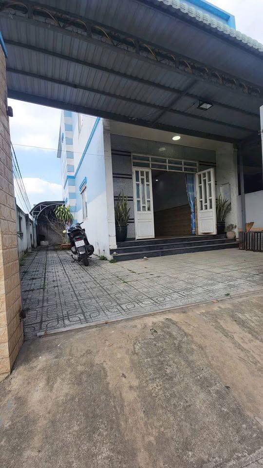 Nhà cho thuê 2 tầng Tân Phước Khánh 180m² giá 7 triệu - Sẵn sàng vào ở ngay!