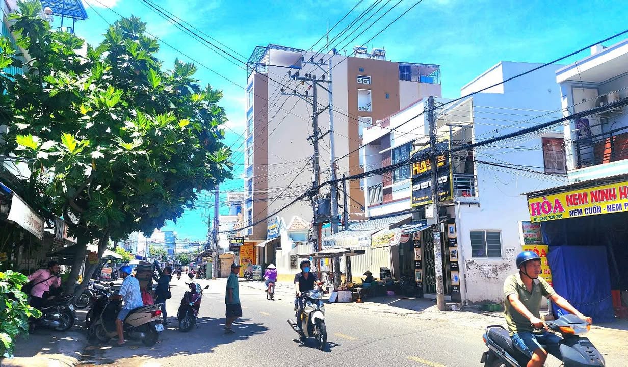 Bán đất tặng nhà mặt tiền đường Nguyễn Khuyến Vĩnh Hải 100.9m² - Giá tốt, vị trí đắc địa!