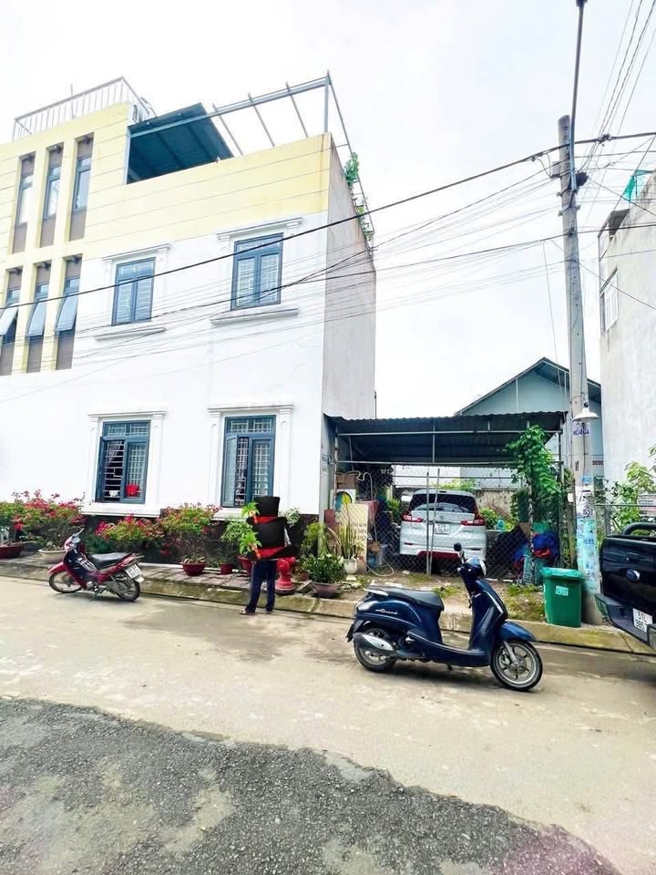 Đất nền đường 21 Nguyễn Xiển, Q.9 chỉ 3.3 tỷ - Sát Vinhomes, giảm ngay 200 triệu!