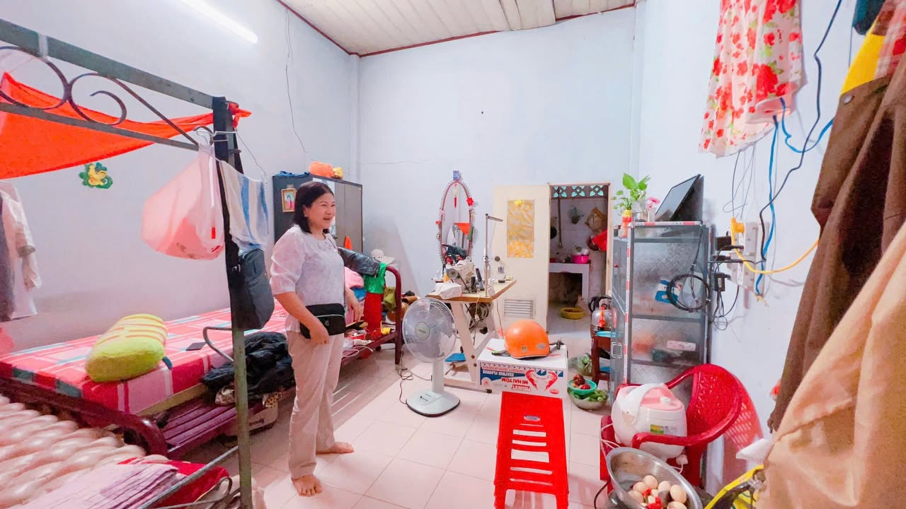 Đất tặng nhà cấp 4 Bình Thọ, Thủ Đức 100m² giá 11 tỷ - Sổ riêng, vị trí VIP!