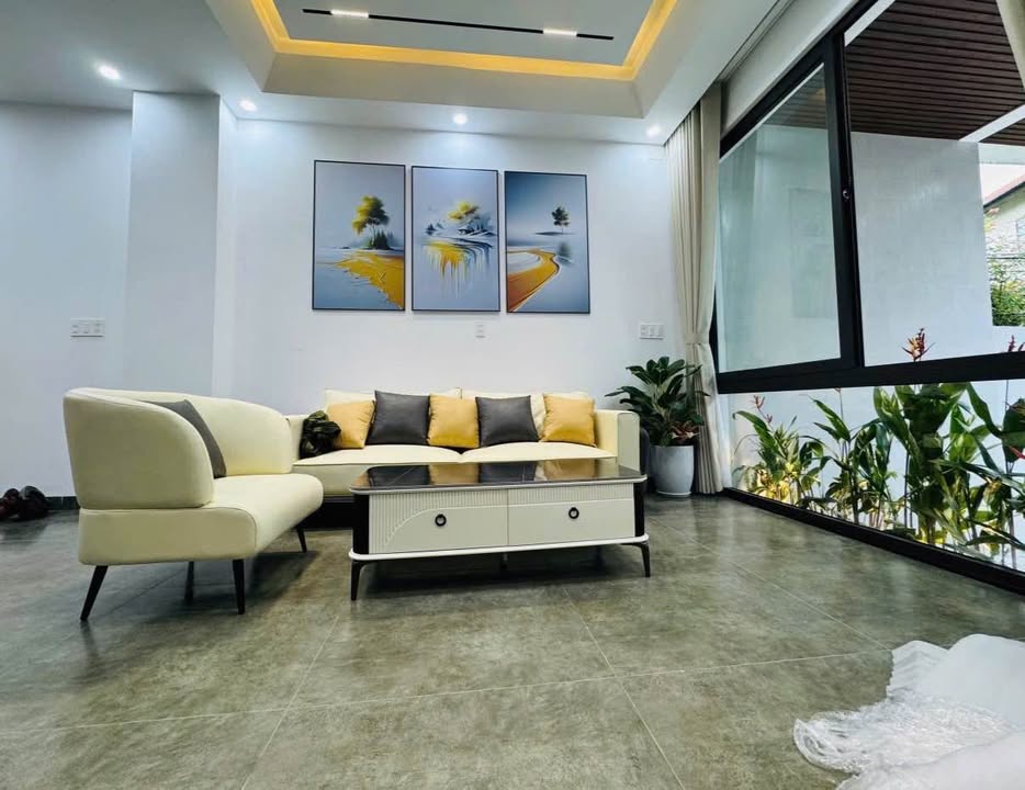 Villa 2 tầng tại 44 Lê Ngô Cát, TP Huế 102m² - Đầy đủ nội thất, sẵn sàng vào ở!