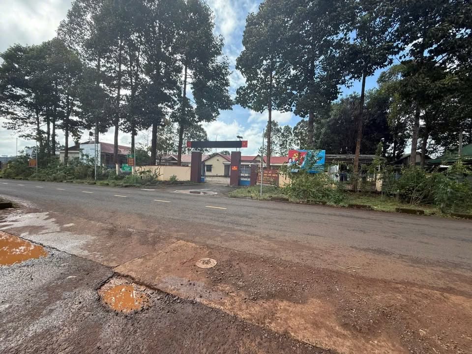 Bán lô đất mặt tiền Y Ngông 273m² giá 2.8 tỷ - Cơ hội đầu tư hiếm có!