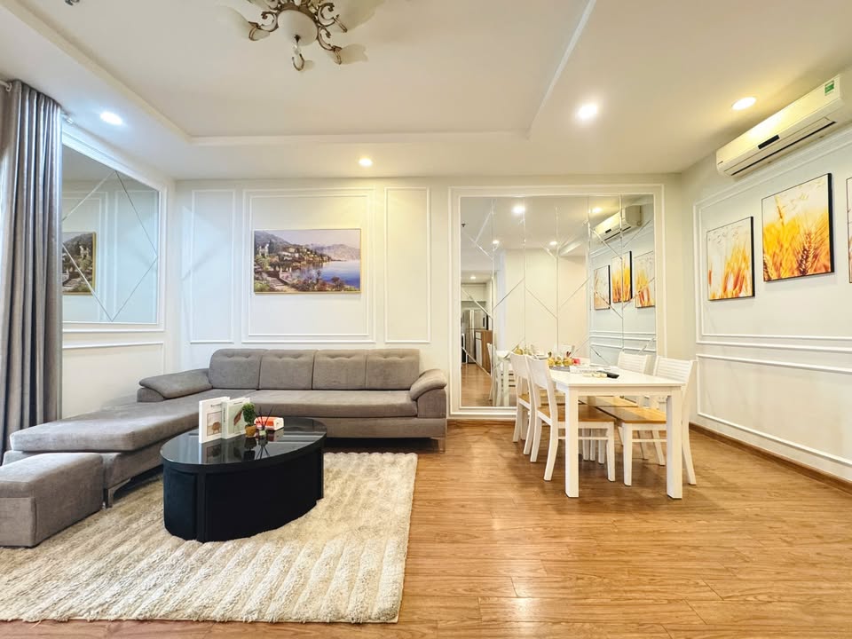 Căn hộ Timecity 2 phòng ngủ tại Vĩnh Tuy - Giá chỉ 13.5 triệu/tháng - Sẵn sàng vào ở!