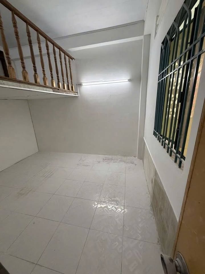 Nhà nguyên căn Nguyễn Đình Chiểu, Q.3, 33m² - Thoải mái sinh hoạt ngay!