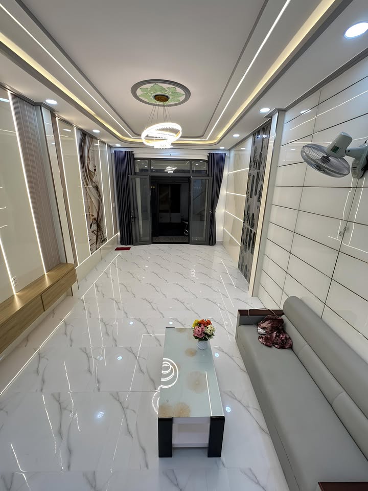 Nhà Đúc 2 Tầng 3PN Bình Trị Đông 64m² giá 4 tỷ - Vị trí đắc địa gần Aeon Tên Lửa!