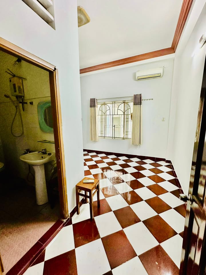 Phòng cho thuê Quận 10 Thành Thái 3,5 triệu - Tiện nghi đầy đủ, không phí xe!