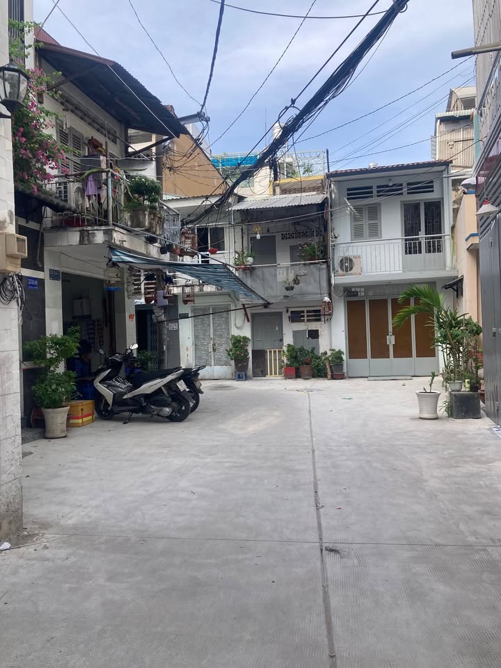 Nhà hẻm 3 mặt Thành Mỹ, Tân Bình 33m² giá 3.2 tỷ - Bán gấp, thương lượng