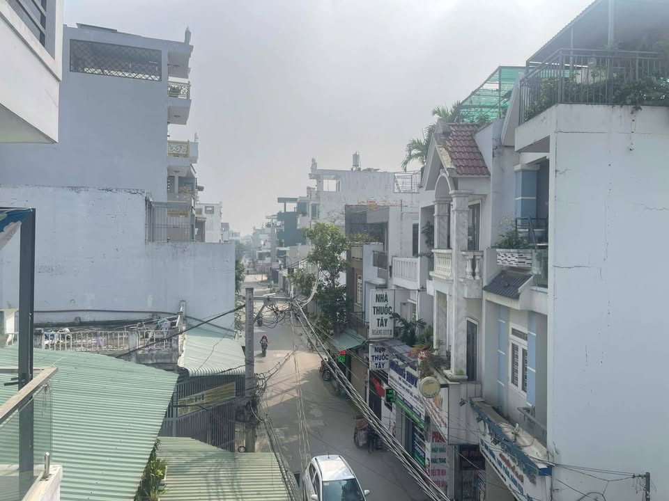 Nhà 3 tầng HXH 8m Liên Khu 4-5 Bình Tân 62m² giá 6.1 tỷ - Thương lượng ngay!