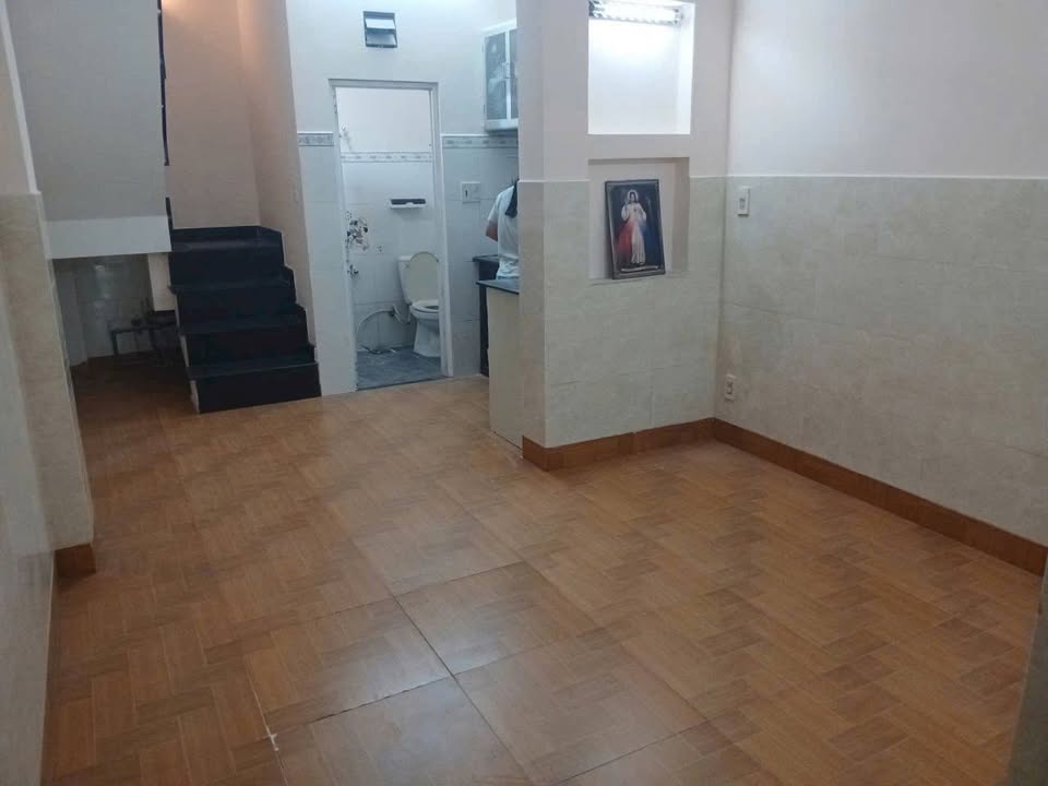 Nhà mặt tiền đường Đô Đốc Lộc, phường Tân Quý, quận Tân Phú - Giá 3.25 tỷ, sẵn sàng ở ngay!