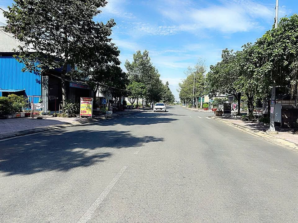 Đất nền Bình Minh Trảng Bom 100m² giá 1.7 tỷ - Đường nhựa, tiện ích đầy đủ!