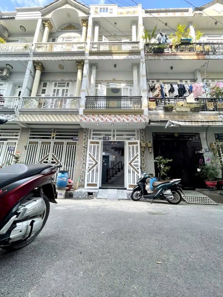 Nhà phố Thới An, Quận 12, 35m² giá 2.38 tỷ - Kinh doanh tốt, sổ hồng chính chủ!