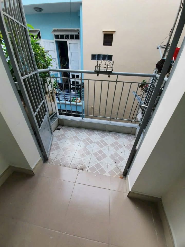 Nhà 3 tầng Nguyễn Duy, Bình Thạnh 10m² giá 1.75 tỷ - Sổ hồng riêng chính chủ!